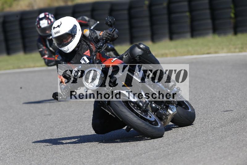 /Archiv-2025/49 26.08.2025 Cornu Master School ADR/blau-bleu/61